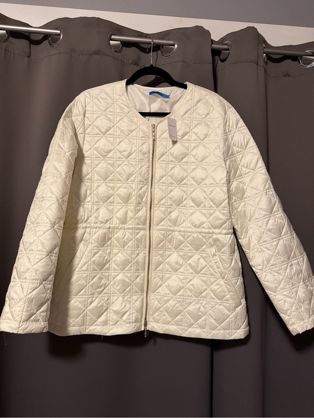 J. McLaughlin Women’s Quilted Ivory Zip-Front Jacket with cinch waist